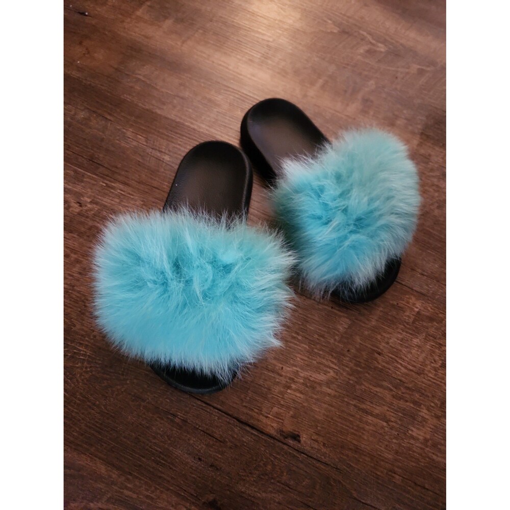Womens poofy slides